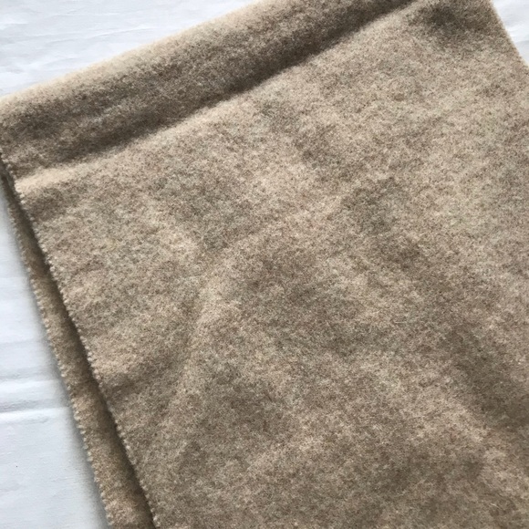 Nude / Tan Scarf with Fringe - Real Wool OSFA - Picture 2 of 4